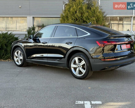 Чорний Ауді E-Tron, об'ємом двигуна 0 л та пробігом 79 тис. км за 29999 $, фото 26 на Automoto.ua
