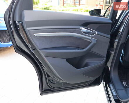 Черный Ауди E-Tron, объемом двигателя 0 л и пробегом 17 тыс. км за 44900 $, фото 36 на Automoto.ua