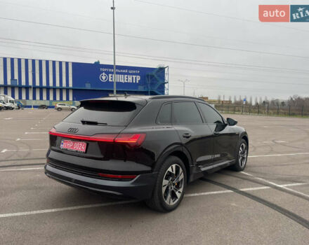 Черный Ауди E-Tron, объемом двигателя 0 л и пробегом 39 тыс. км за 39950 $, фото 10 на Automoto.ua