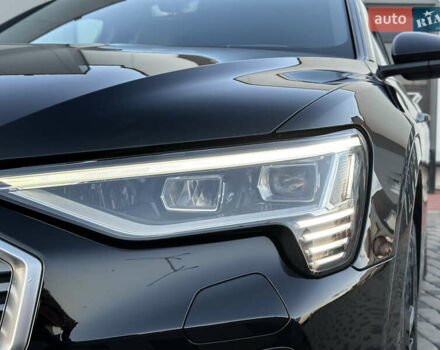 Черный Ауди E-Tron, объемом двигателя 0 л и пробегом 158 тыс. км за 31000 $, фото 16 на Automoto.ua