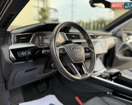Черный Ауди E-Tron, объемом двигателя 0 л и пробегом 150 тыс. км за 31950 $, фото 31 на Automoto.ua