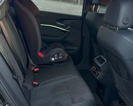 Черный Ауди E-Tron, объемом двигателя 0 л и пробегом 68 тыс. км за 45000 $, фото 19 на Automoto.ua