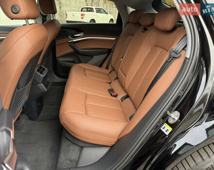 Черный Ауди E-Tron, объемом двигателя 0 л и пробегом 79 тыс. км за 29999 $, фото 40 на Automoto.ua