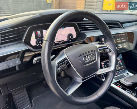 Черный Ауди E-Tron, объемом двигателя 0 л и пробегом 97 тыс. км за 30900 $, фото 35 на Automoto.ua