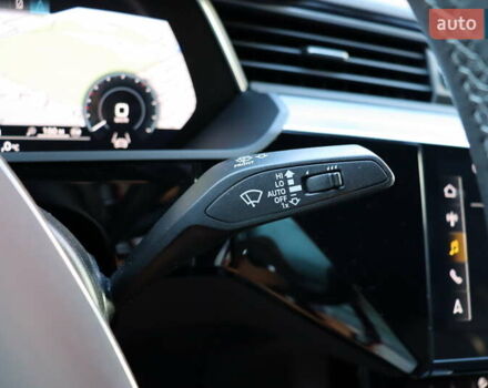 Черный Ауди E-Tron, объемом двигателя 0 л и пробегом 17 тыс. км за 44900 $, фото 25 на Automoto.ua