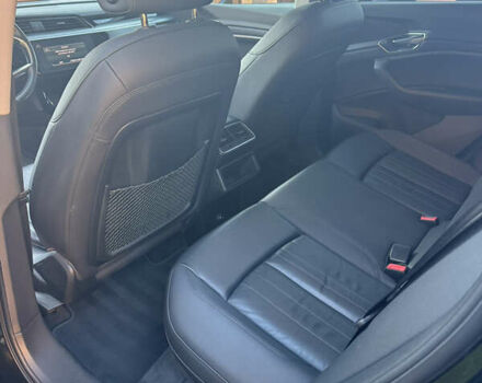 Черный Ауди E-Tron, объемом двигателя 0 л и пробегом 129 тыс. км за 27777 $, фото 17 на Automoto.ua