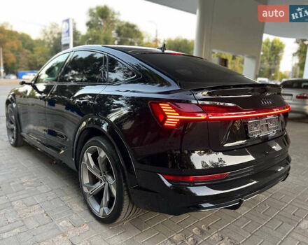 Черный Ауди E-Tron, объемом двигателя 0 л и пробегом 26 тыс. км за 49500 $, фото 15 на Automoto.ua