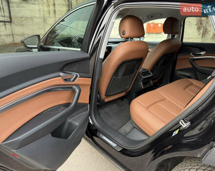 Черный Ауди E-Tron, объемом двигателя 0 л и пробегом 79 тыс. км за 29999 $, фото 39 на Automoto.ua