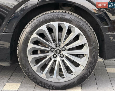 Черный Ауди E-Tron, объемом двигателя 0 л и пробегом 45 тыс. км за 30900 $, фото 5 на Automoto.ua