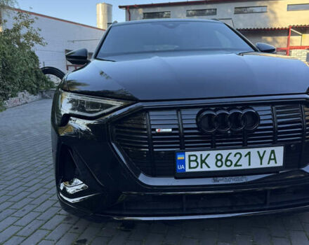 Черный Ауди E-Tron, объемом двигателя 0 л и пробегом 91 тыс. км за 36500 $, фото 8 на Automoto.ua