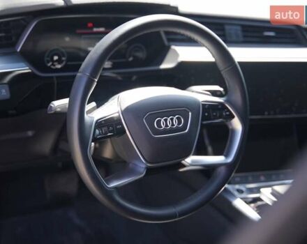 Черный Ауди E-Tron, объемом двигателя 0 л и пробегом 45 тыс. км за 32900 $, фото 13 на Automoto.ua