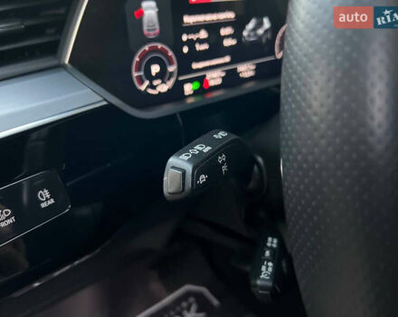 Черный Ауди E-Tron, объемом двигателя 0 л и пробегом 26 тыс. км за 49500 $, фото 29 на Automoto.ua