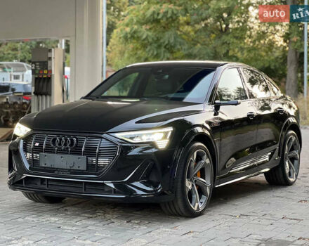 Черный Ауди E-Tron, объемом двигателя 0 л и пробегом 26 тыс. км за 49500 $, фото 4 на Automoto.ua