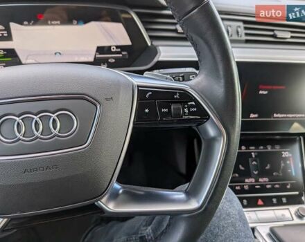 Черный Ауди E-Tron, объемом двигателя 0 л и пробегом 95 тыс. км за 29800 $, фото 42 на Automoto.ua