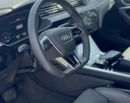 Черный Ауди E-Tron, объемом двигателя 0 л и пробегом 29 тыс. км за 38999 $, фото 8 на Automoto.ua