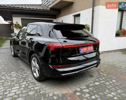 Черный Ауди E-Tron, объемом двигателя 0 л и пробегом 64 тыс. км за 31700 $, фото 10 на Automoto.ua