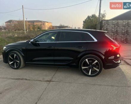 Чорний Ауді E-Tron, об'ємом двигуна 0 л та пробігом 57 тис. км за 41500 $, фото 56 на Automoto.ua