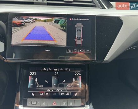 Чорний Ауді E-Tron, об'ємом двигуна 0 л та пробігом 23 тис. км за 40700 $, фото 34 на Automoto.ua