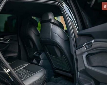 Черный Ауди E-Tron, объемом двигателя 0 л и пробегом 25 тыс. км за 55000 $, фото 37 на Automoto.ua