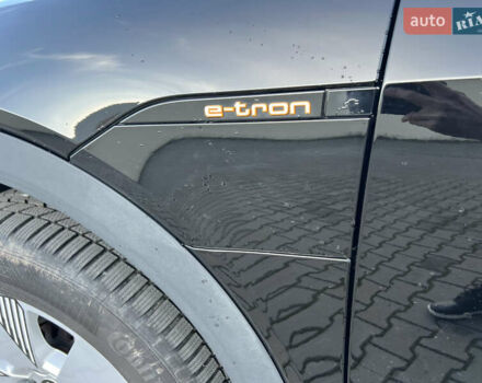 Черный Ауди E-Tron, объемом двигателя 0 л и пробегом 22 тыс. км за 29900 $, фото 27 на Automoto.ua