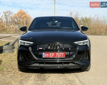 Чорний Ауді E-Tron, об'ємом двигуна 0 л та пробігом 103 тис. км за 36600 $, фото 2 на Automoto.ua