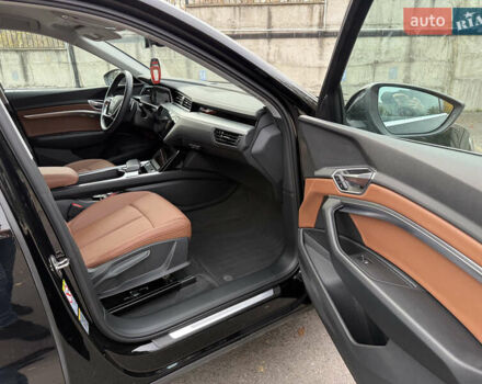 Черный Ауди E-Tron, объемом двигателя 0 л и пробегом 79 тыс. км за 29999 $, фото 17 на Automoto.ua