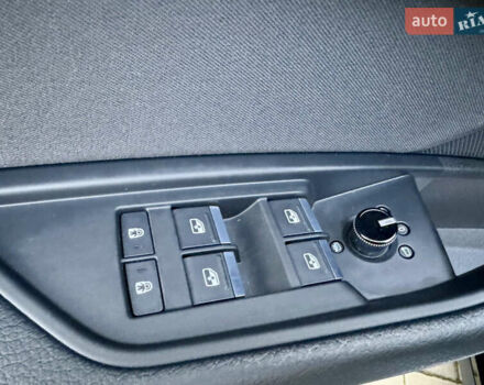 Черный Ауди E-Tron, объемом двигателя 0 л и пробегом 97 тыс. км за 30900 $, фото 39 на Automoto.ua