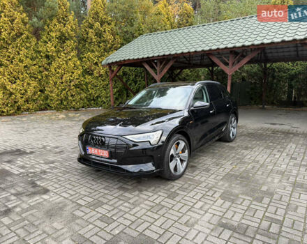 Черный Ауди E-Tron, объемом двигателя 0 л и пробегом 56 тыс. км за 40890 $, фото 9 на Automoto.ua