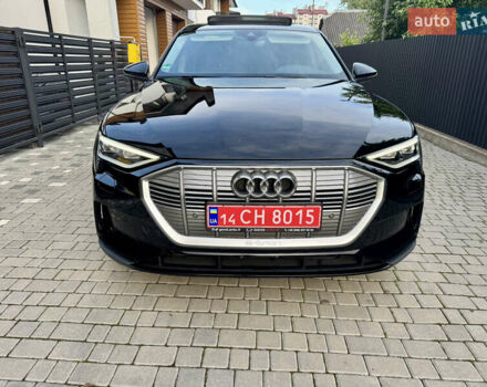 Чорний Ауді E-Tron, об'ємом двигуна 0 л та пробігом 96 тис. км за 30900 $, фото 5 на Automoto.ua