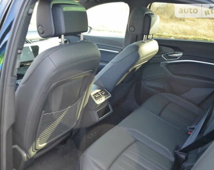 Черный Ауди E-Tron, объемом двигателя 0 л и пробегом 5 тыс. км за 47000 $, фото 12 на Automoto.ua