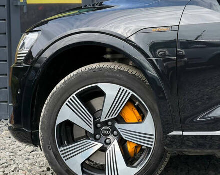 Черный Ауди E-Tron, объемом двигателя 0 л и пробегом 80 тыс. км за 34500 $, фото 27 на Automoto.ua