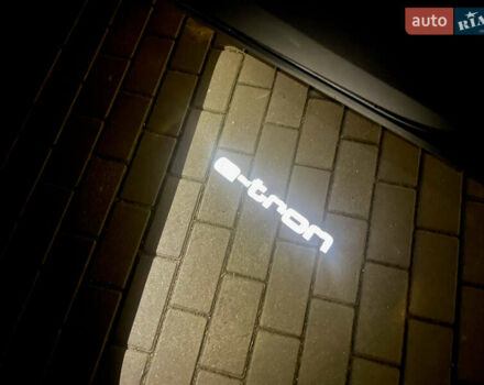 Черный Ауди E-Tron, объемом двигателя 0 л и пробегом 39 тыс. км за 39950 $, фото 36 на Automoto.ua