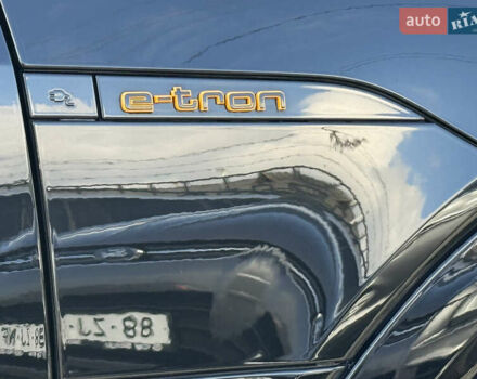 Черный Ауди E-Tron, объемом двигателя 0 л и пробегом 80 тыс. км за 34500 $, фото 41 на Automoto.ua