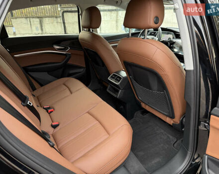 Черный Ауди E-Tron, объемом двигателя 0 л и пробегом 79 тыс. км за 29999 $, фото 32 на Automoto.ua