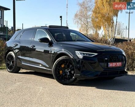 Чорний Ауді E-Tron, об'ємом двигуна 0 л та пробігом 103 тис. км за 36600 $, фото 4 на Automoto.ua