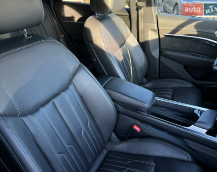 Черный Ауди E-Tron, объемом двигателя 0 л и пробегом 32 тыс. км за 47561 $, фото 43 на Automoto.ua