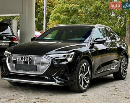 Черный Ауди E-Tron, объемом двигателя 0 л и пробегом 31 тыс. км за 45500 $, фото 9 на Automoto.ua