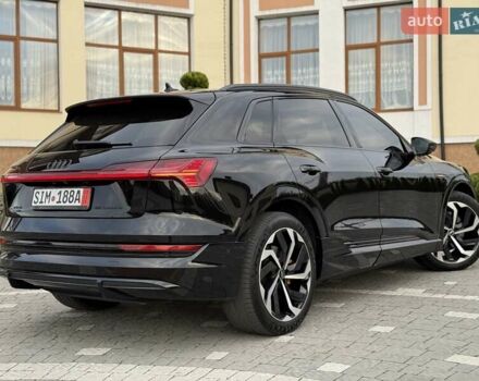 Черный Ауди E-Tron, объемом двигателя 0 л и пробегом 150 тыс. км за 31950 $, фото 117 на Automoto.ua