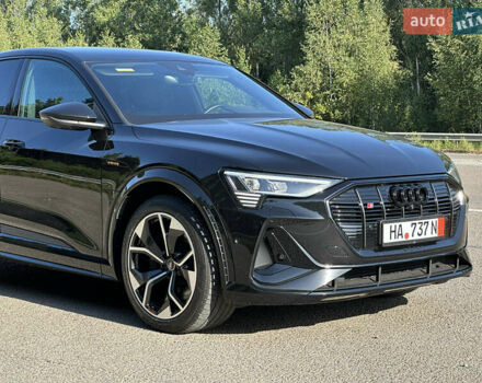 Черный Ауди E-Tron, объемом двигателя 0 л и пробегом 55 тыс. км за 44999 $, фото 23 на Automoto.ua