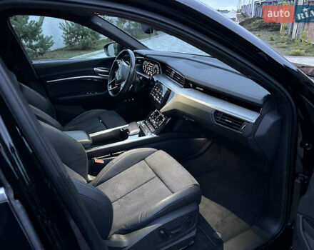 Черный Ауди E-Tron, объемом двигателя 0 л и пробегом 35 тыс. км за 41700 $, фото 19 на Automoto.ua