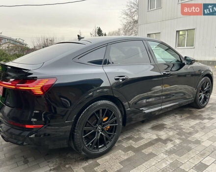 Чорний Ауді E-Tron, об'ємом двигуна 0 л та пробігом 23 тис. км за 54900 $, фото 12 на Automoto.ua