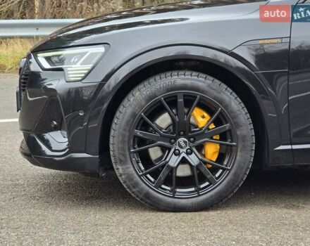 Черный Ауди E-Tron, объемом двигателя 0 л и пробегом 43 тыс. км за 45999 $, фото 23 на Automoto.ua