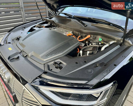 Чорний Ауді E-Tron, об'ємом двигуна 0 л та пробігом 96 тис. км за 30900 $, фото 78 на Automoto.ua