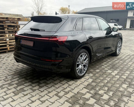 Чорний Ауді E-Tron, об'ємом двигуна 0 л та пробігом 89 тис. км за 35499 $, фото 5 на Automoto.ua