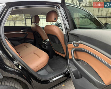 Черный Ауди E-Tron, объемом двигателя 0 л и пробегом 79 тыс. км за 29999 $, фото 28 на Automoto.ua