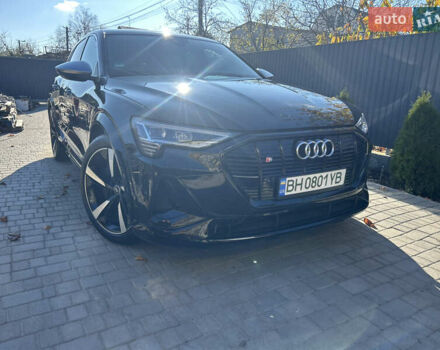 Чорний Ауді E-Tron, об'ємом двигуна 0 л та пробігом 57 тис. км за 41500 $, фото 26 на Automoto.ua