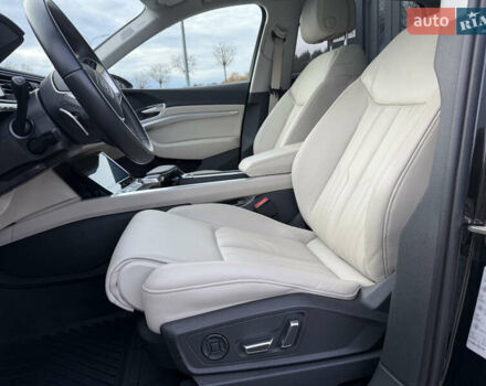 Черный Ауди E-Tron, объемом двигателя 0 л и пробегом 56 тыс. км за 40890 $, фото 19 на Automoto.ua