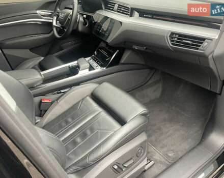 Черный Ауди E-Tron, объемом двигателя 0 л и пробегом 39 тыс. км за 39950 $, фото 48 на Automoto.ua