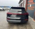 Чорний Ауді E-Tron, об'ємом двигуна 0 л та пробігом 81 тис. км за 25900 $, фото 3 на Automoto.ua
