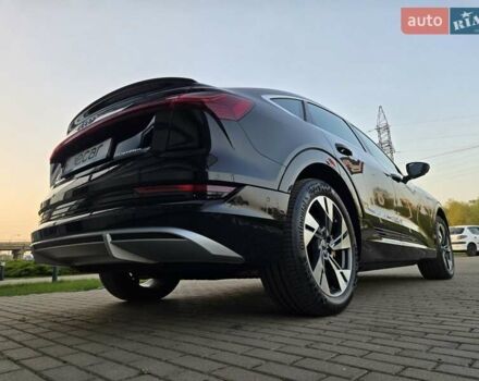 Черный Ауди E-Tron, объемом двигателя 0 л и пробегом 25 тыс. км за 44888 $, фото 1 на Automoto.ua